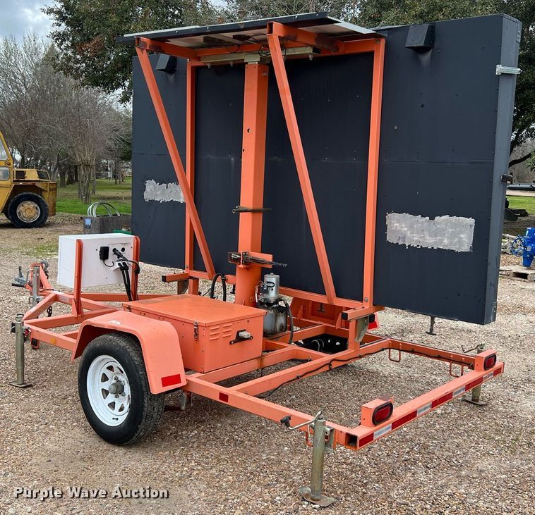 image for item KV9841 2011 Wanco WTMMB message board trailer