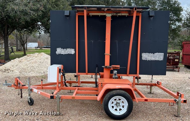 image for item KV9841 2011 Wanco WTMMB message board trailer