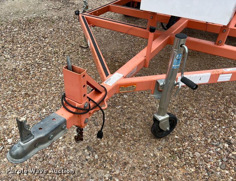 image for item KV9841 2011 Wanco WTMMB message board trailer