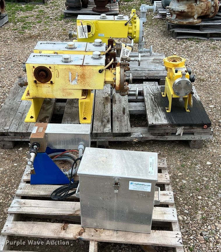 image for item KV9856 (3) pallets of pumps