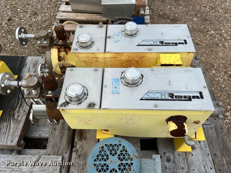 image for item KV9856 (3) pallets of pumps