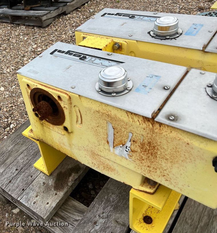 image for item KV9856 (3) pallets of pumps