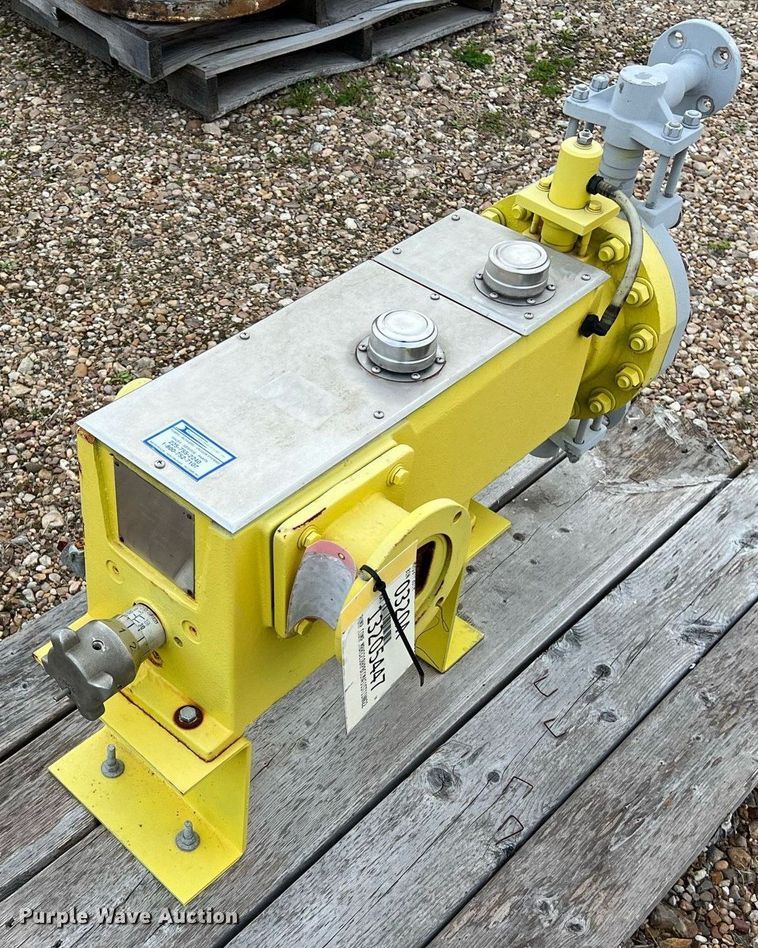 image for item KV9856 (3) pallets of pumps