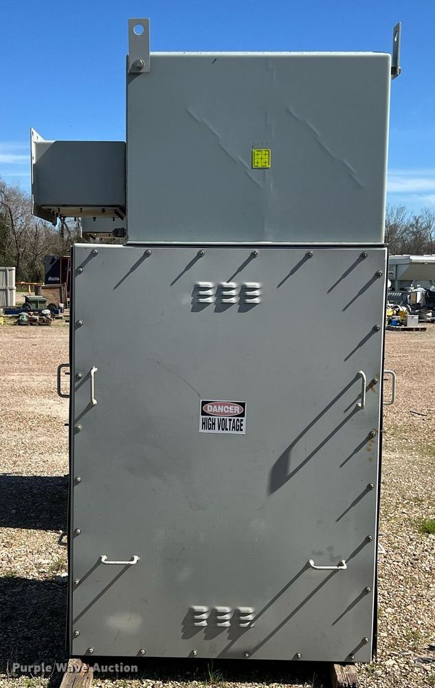 image for item KV9859 (2) 2008 Powell Loadbreak SF6 gas switches