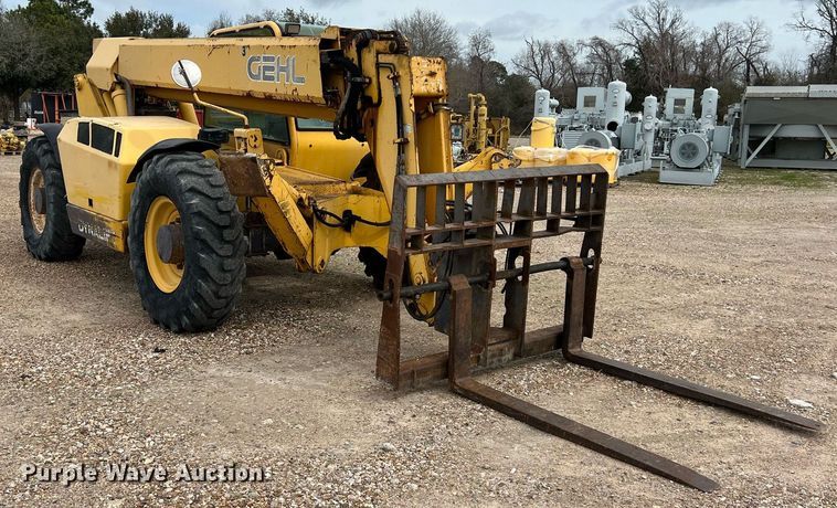 image for item KV9862 2004 Gehl DL10H telehandler