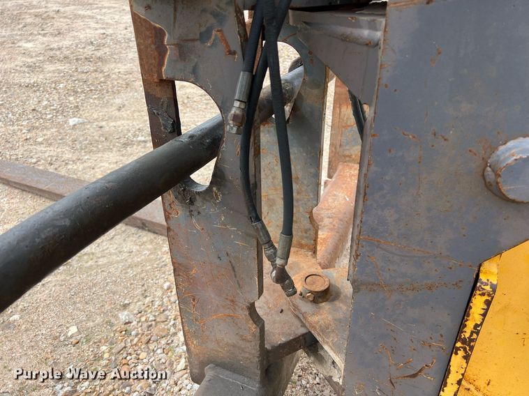 image for item KV9862 2004 Gehl DL10H telehandler