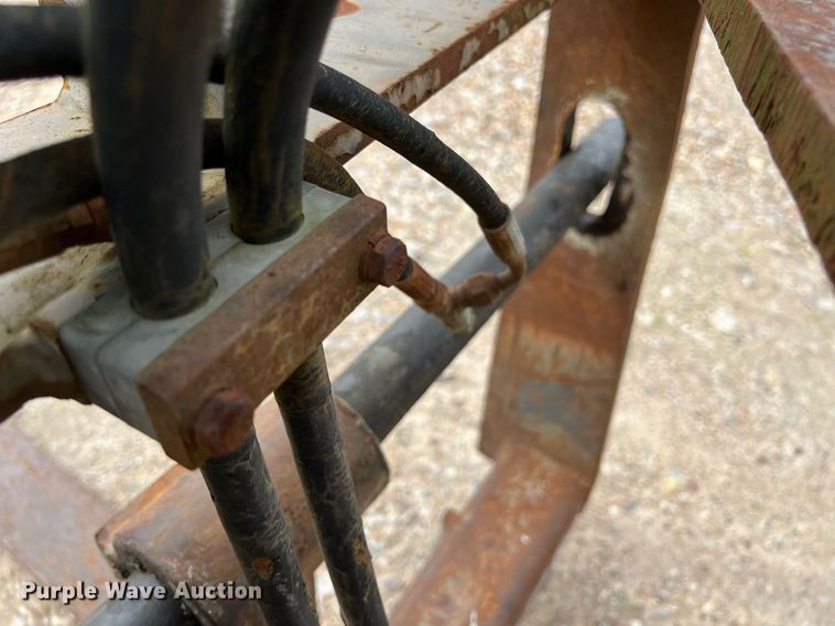 image for item KV9862 2004 Gehl DL10H telehandler