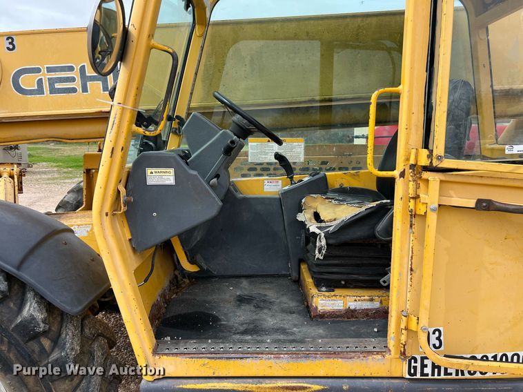 image for item KV9862 2004 Gehl DL10H telehandler