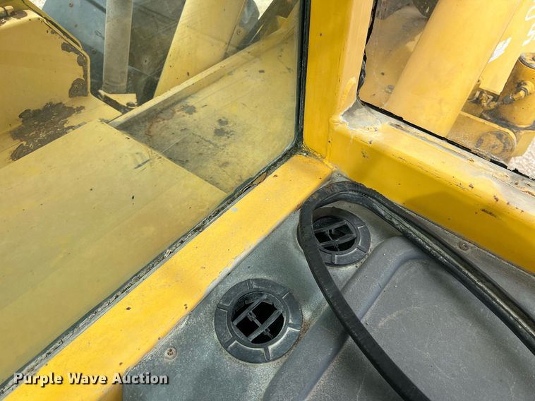 image for item KV9862 2004 Gehl DL10H telehandler