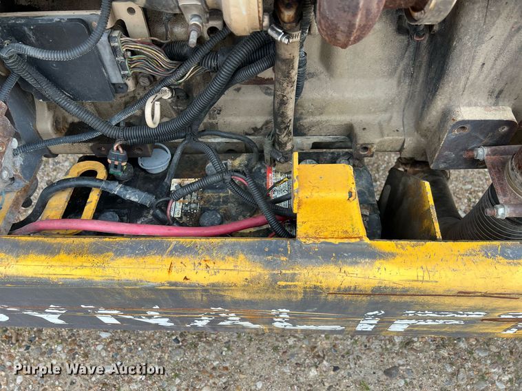 image for item KV9862 2004 Gehl DL10H telehandler