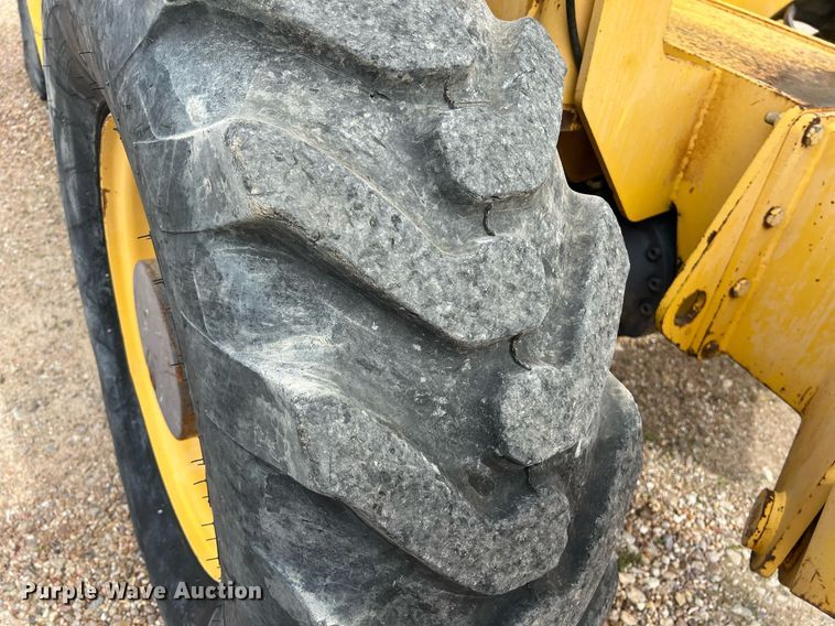 image for item KV9862 2004 Gehl DL10H telehandler