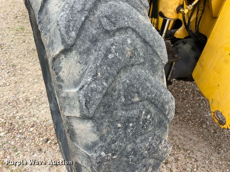 image for item KV9862 2004 Gehl DL10H telehandler