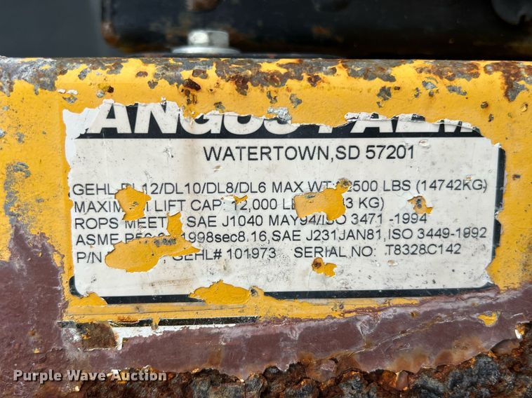 image for item KV9862 2004 Gehl DL10H telehandler
