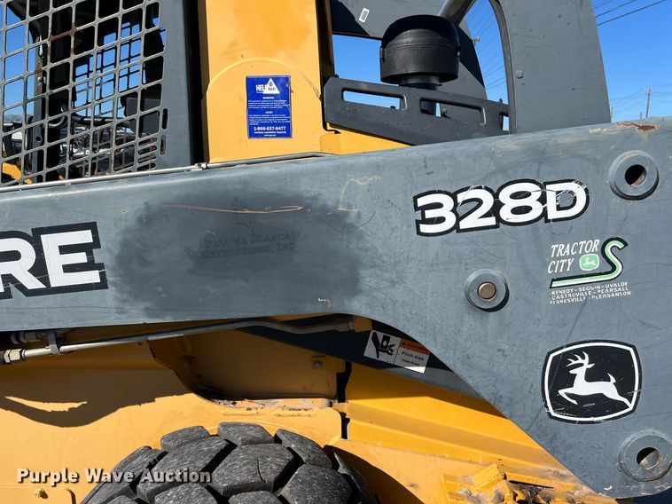 image for item KV9869 2012 John Deere 328D skid steer loader