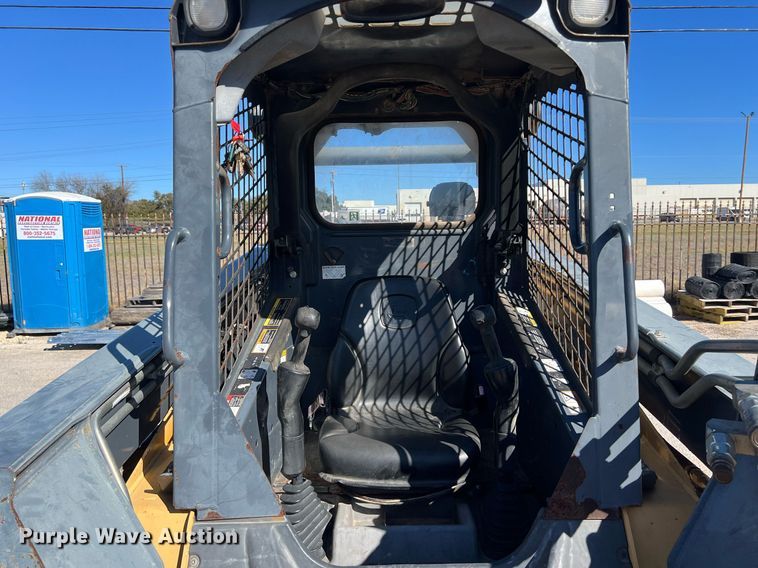 image for item KV9869 2012 John Deere 328D skid steer loader