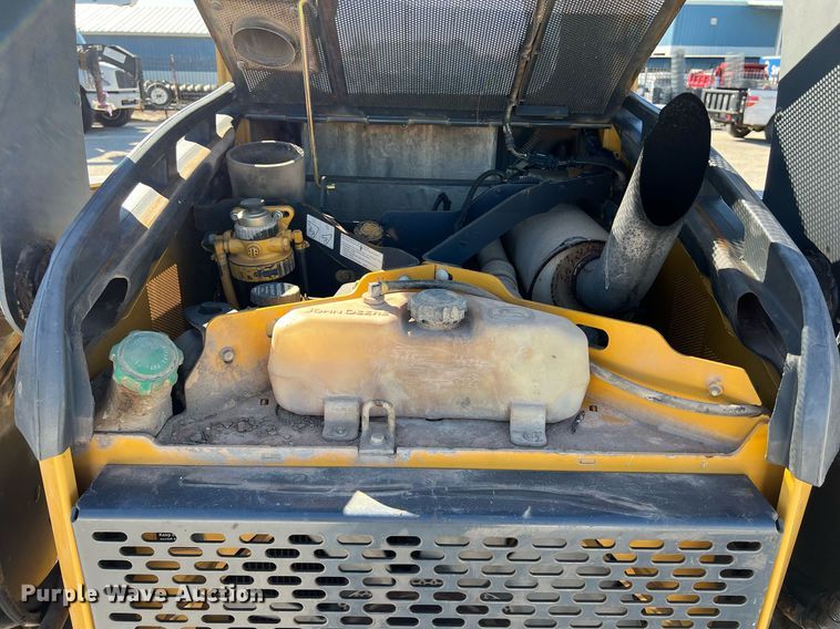 image for item KV9869 2012 John Deere 328D skid steer loader