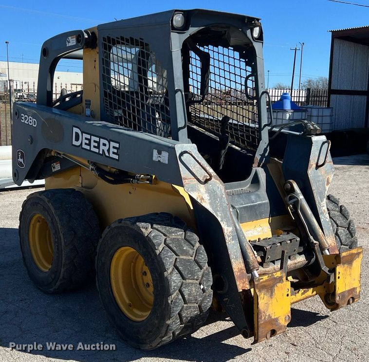 image for item KV9870 2012 John Deere 328D skid steer loader