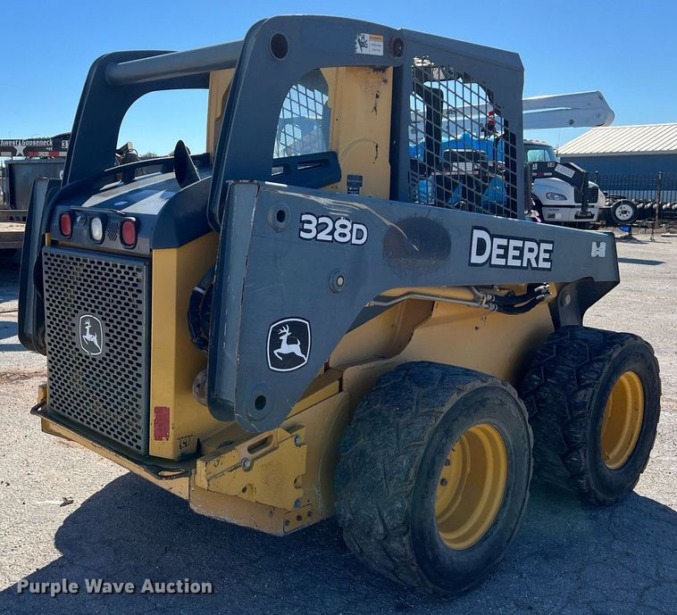 image for item KV9870 2012 John Deere 328D skid steer loader