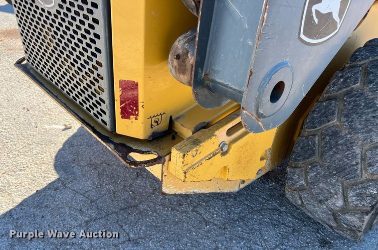 image for item KV9870 2012 John Deere 328D skid steer loader