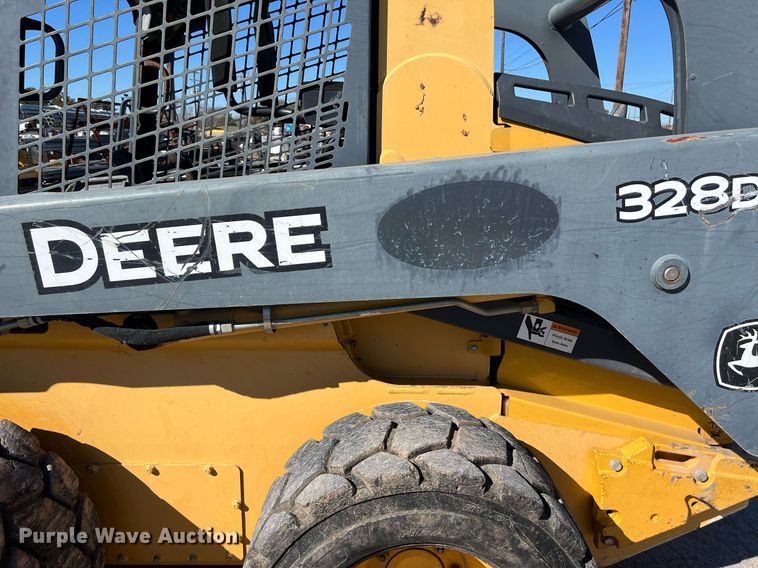 image for item KV9870 2012 John Deere 328D skid steer loader