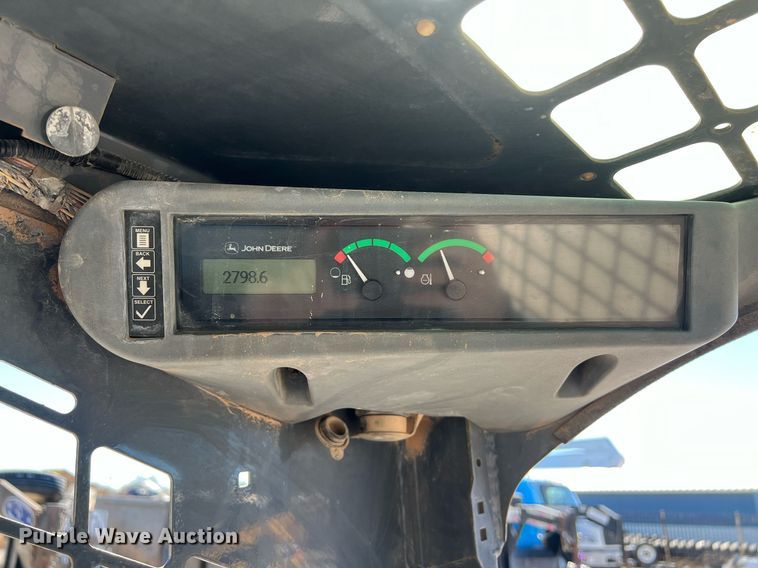 image for item KV9870 2012 John Deere 328D skid steer loader