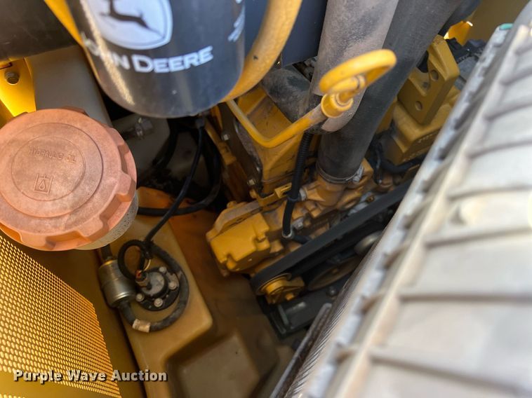 image for item KV9870 2012 John Deere 328D skid steer loader