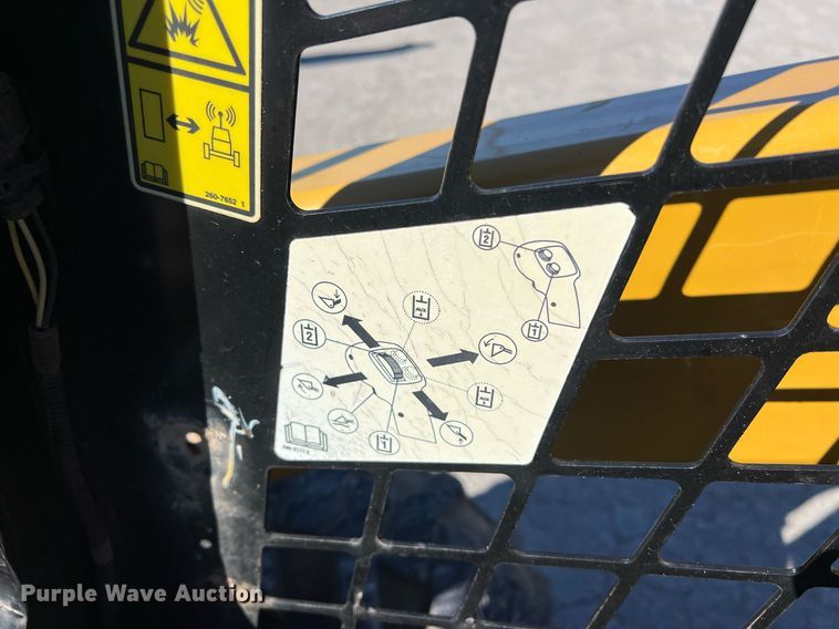 image for item KV9871 2016 Caterpillar 262D skid steer loader