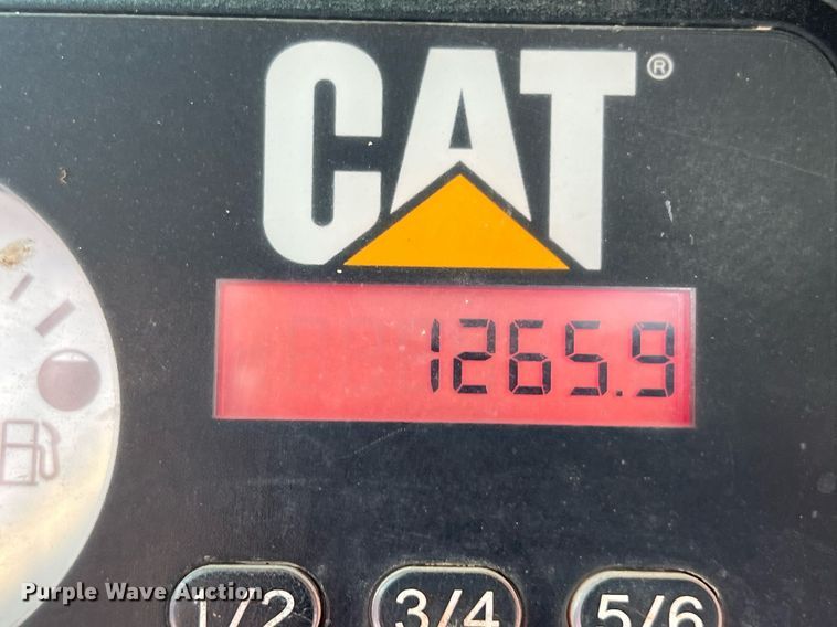 image for item KV9871 2016 Caterpillar 262D skid steer loader