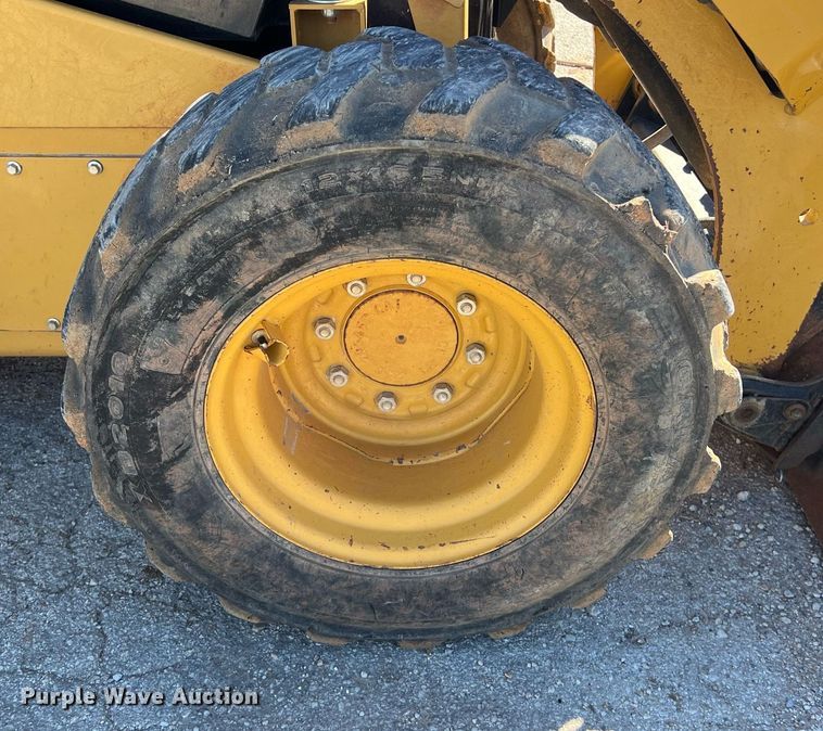 image for item KV9871 2016 Caterpillar 262D skid steer loader