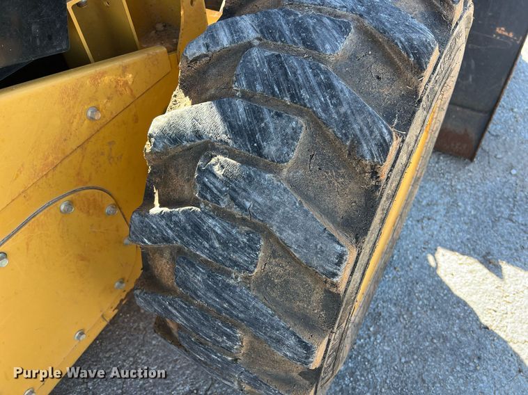 image for item KV9871 2016 Caterpillar 262D skid steer loader