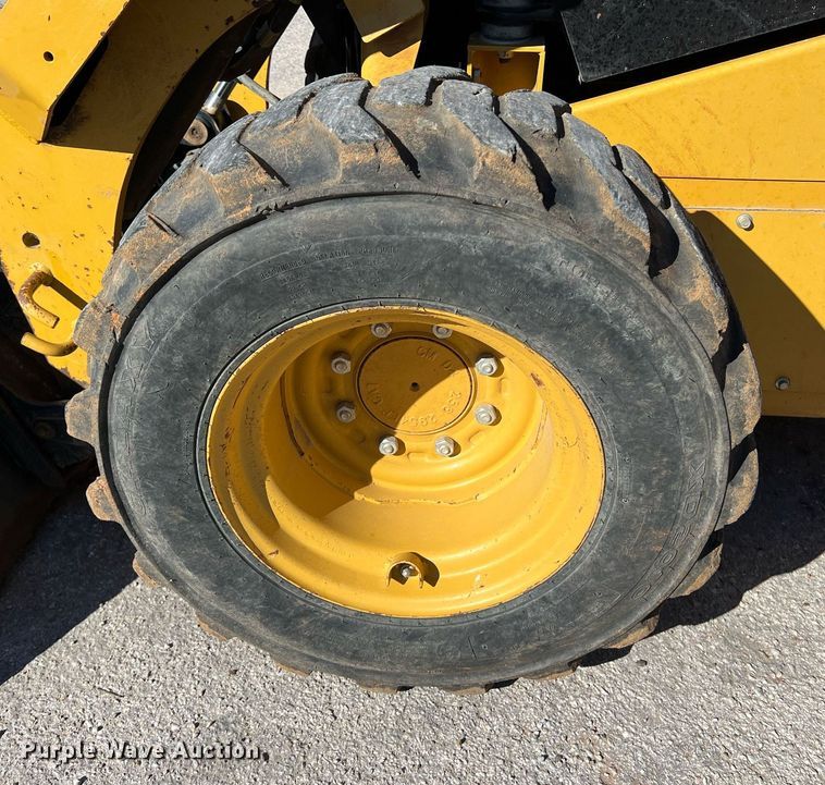 image for item KV9871 2016 Caterpillar 262D skid steer loader