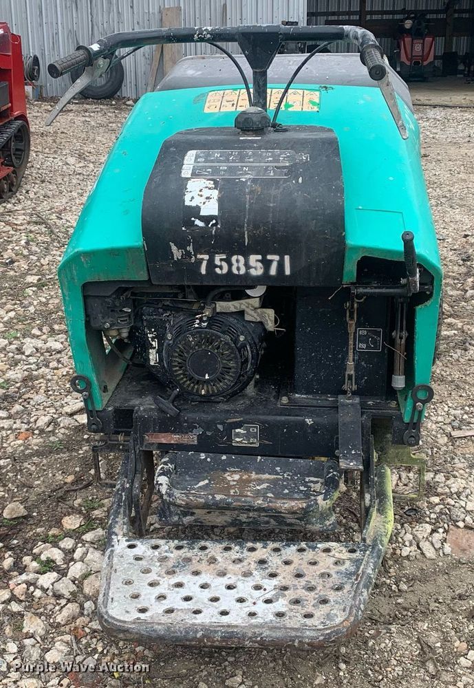 image for item KX9789 2010 Toro Ultra Buggy concrete buggy 