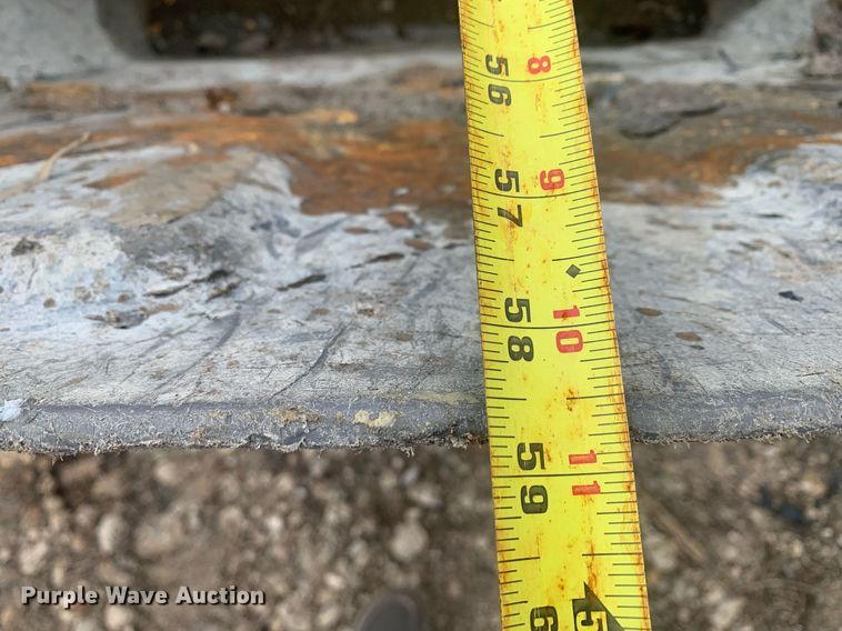 image for item KX9789 2010 Toro Ultra Buggy concrete buggy 