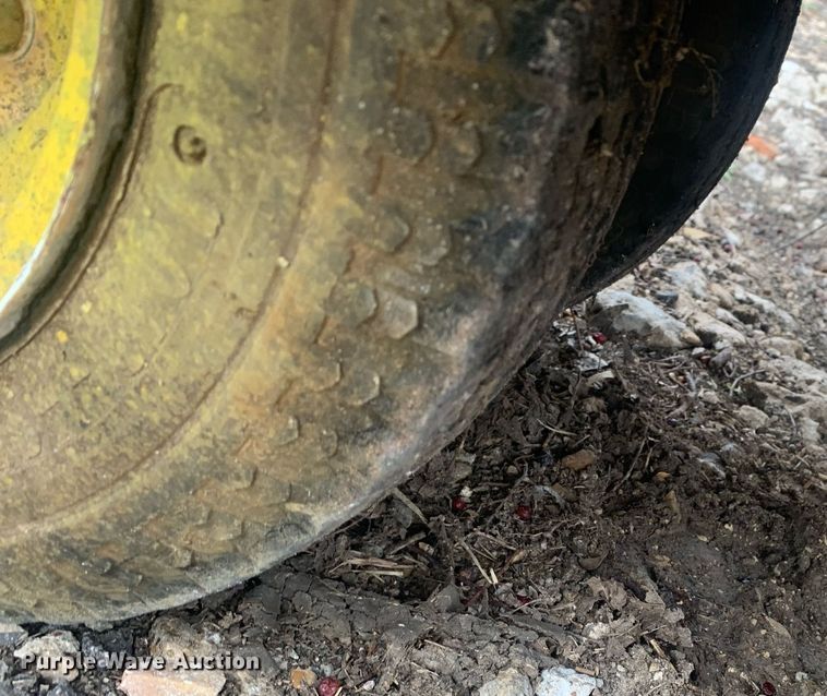 image for item KX9789 2010 Toro Ultra Buggy concrete buggy 