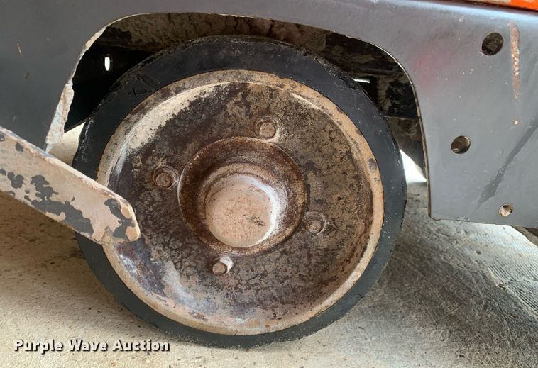 image for item KX9792 2019 Husqvarna  FS 5000D Concrete saw