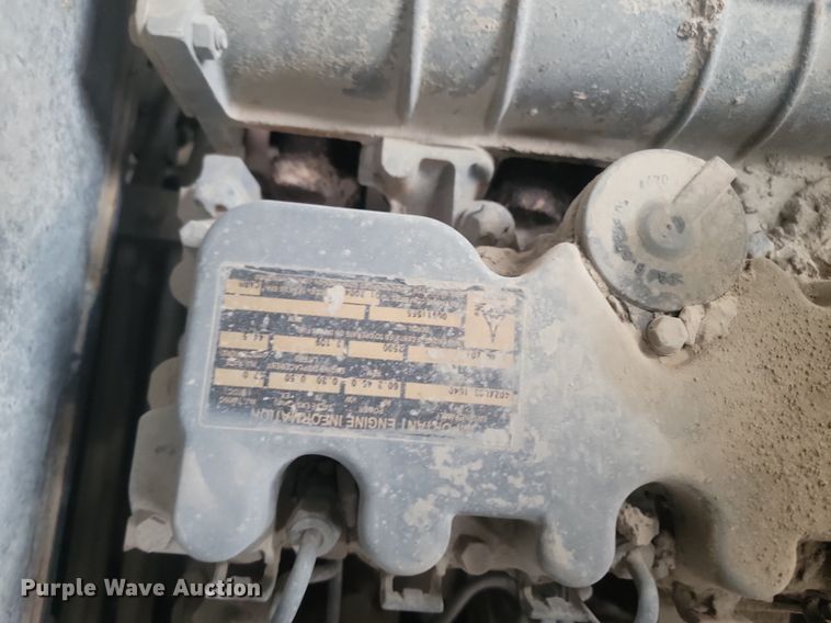 image for item LA9625 2004 Gehl 4840 skid steer loader