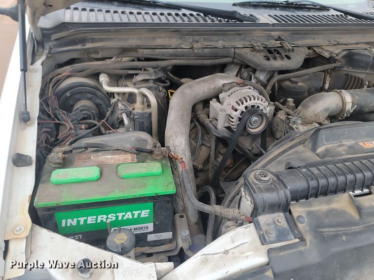 image for item LA9627 2004 Ford  F550 SuperCab flatbed truck