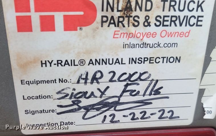 image for item LA9627 2004 Ford  F550 SuperCab flatbed truck