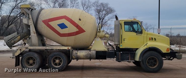 image for item LA9631 1998 Ford S86 ready mix truck