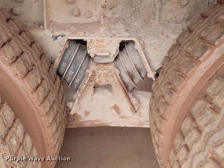 image for item LA9631 1998 Ford S86 ready mix truck