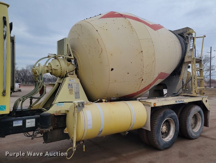 image for item LA9631 1998 Ford S86 ready mix truck