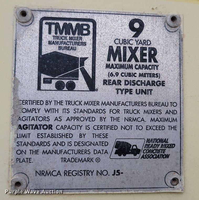 image for item LA9631 1998 Ford S86 ready mix truck