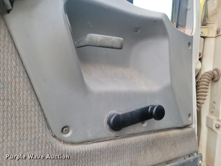 image for item LA9631 1998 Ford S86 ready mix truck