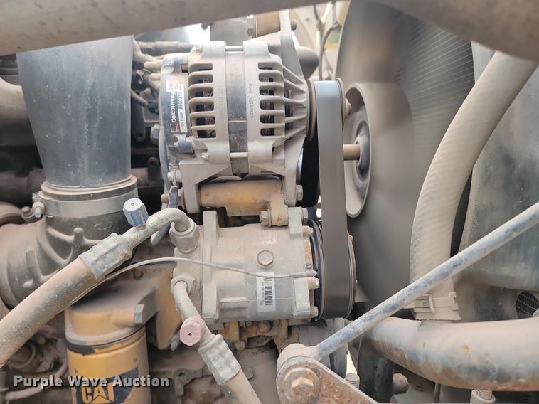 image for item LA9631 1998 Ford S86 ready mix truck