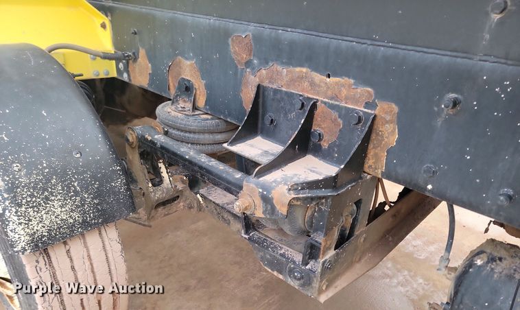 image for item LA9633 2003 Kenworth W900 ready mix truck