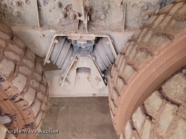 image for item LA9633 2003 Kenworth W900 ready mix truck