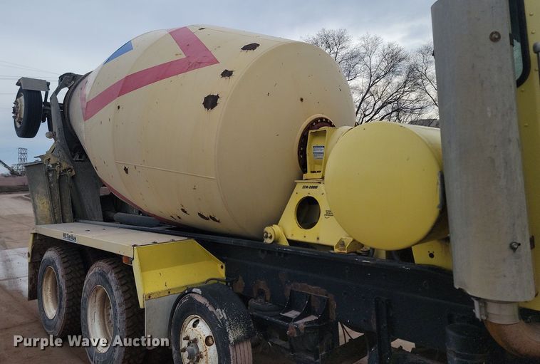 image for item LA9633 2003 Kenworth W900 ready mix truck