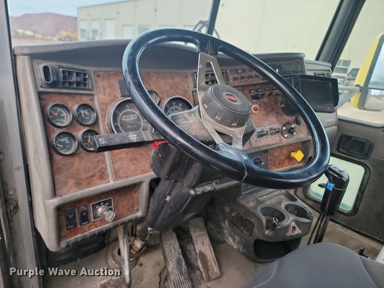 image for item LA9633 2003 Kenworth W900 ready mix truck