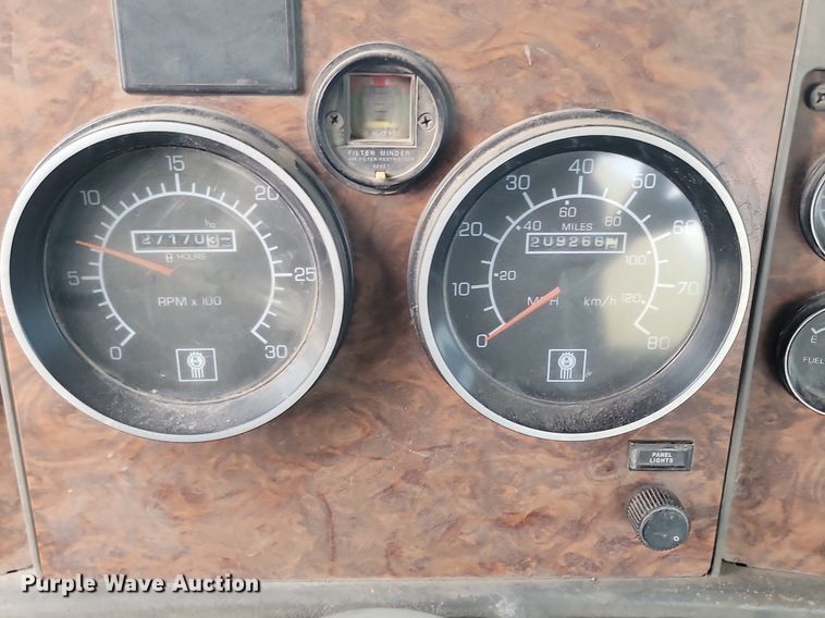 image for item LA9633 2003 Kenworth W900 ready mix truck