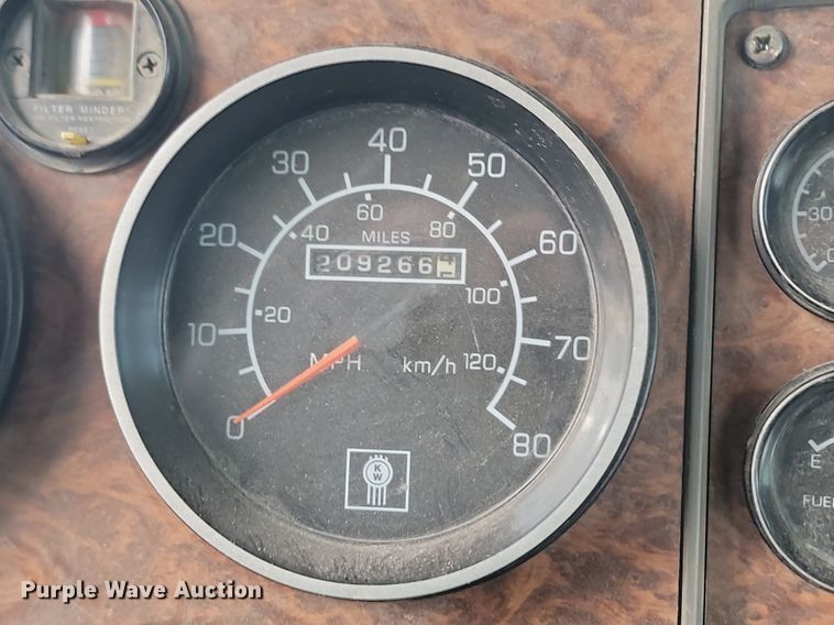 image for item LA9633 2003 Kenworth W900 ready mix truck